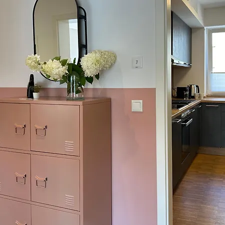 Neues Trendy In Apartment